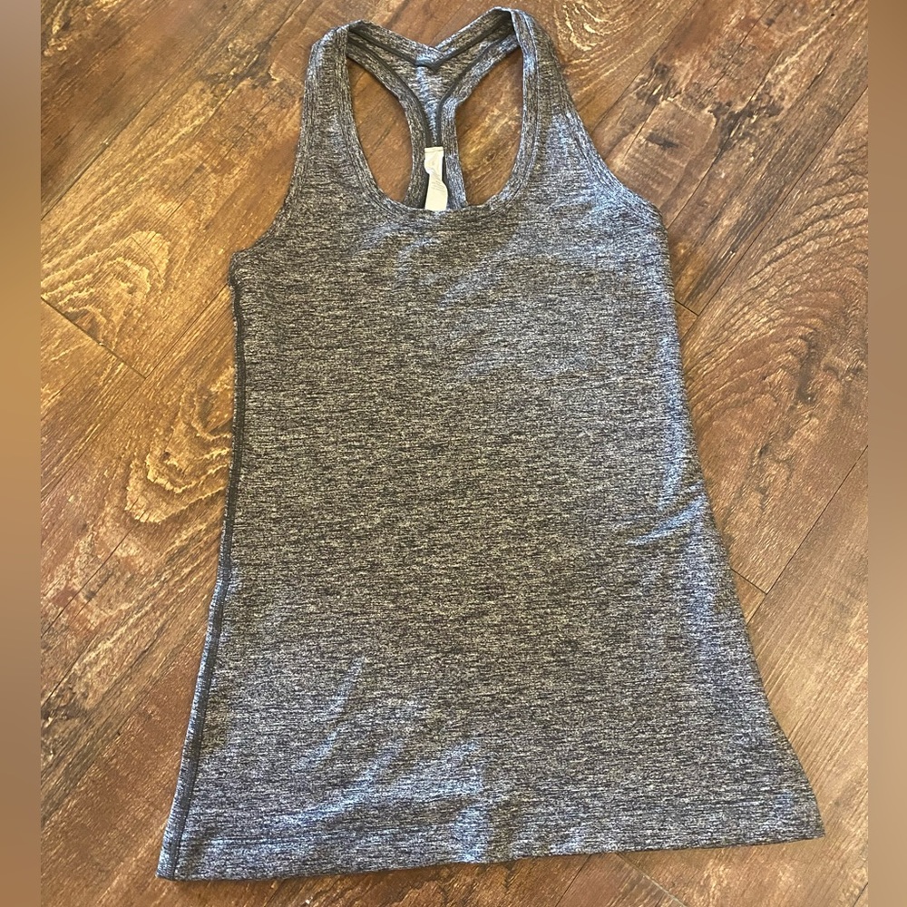Lululemon racer tank, barely worn